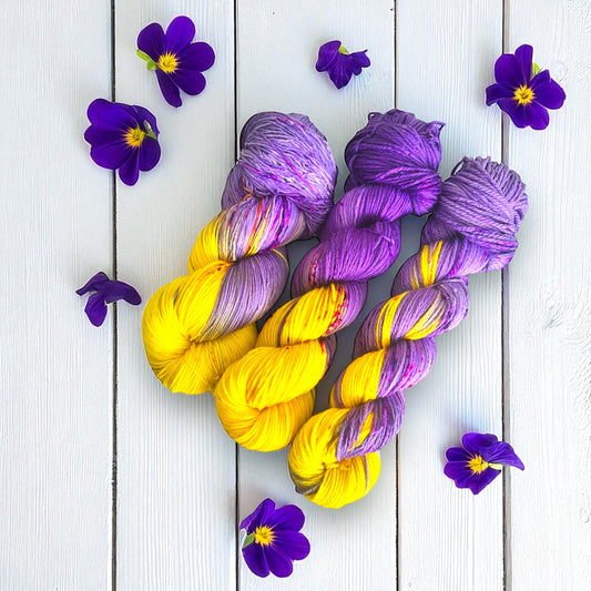 Pretty Pansies - Septembers - Colour of the Month
